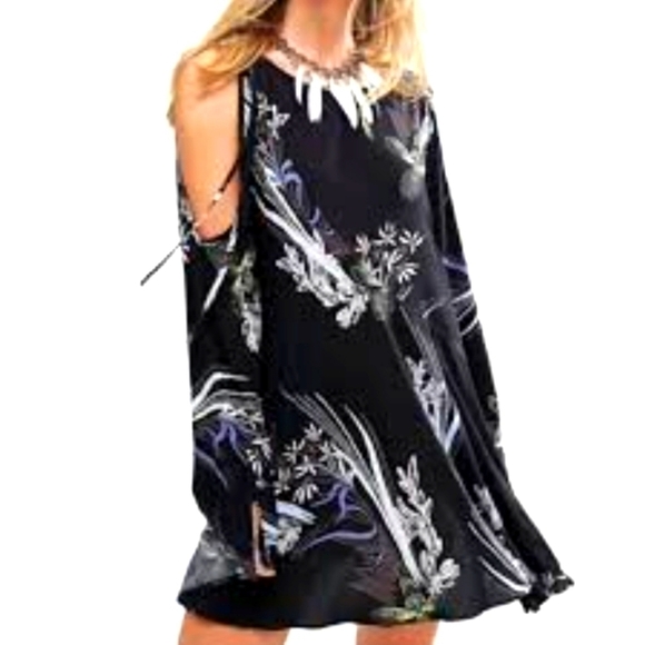 𝅺FREE PEOPLE CLEAR SKIES COLD SHOULDER MINI DRESS- S - Picture 1 of 5